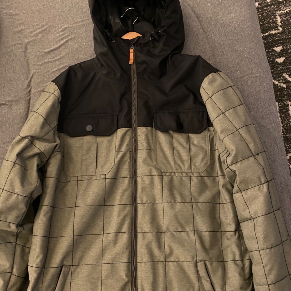 Snowboarding/Ski jacket